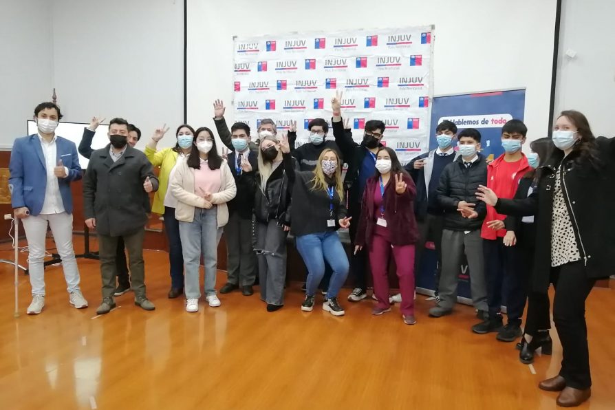 Autoridades celebraron el Día de la Juventud destacando a un grupo de jóvenes de la Región