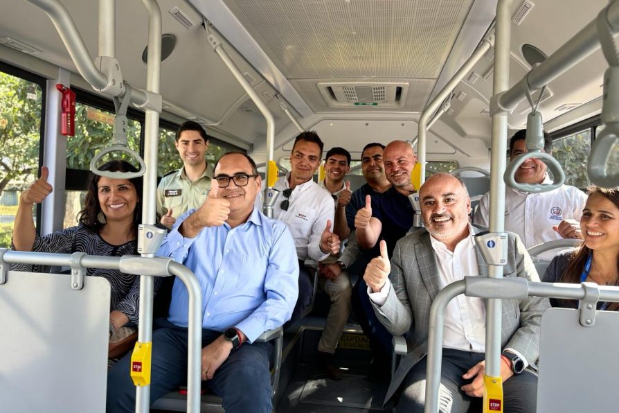 Seremi de Transportes reconoce el compromiso con el Transporte Público sustentable